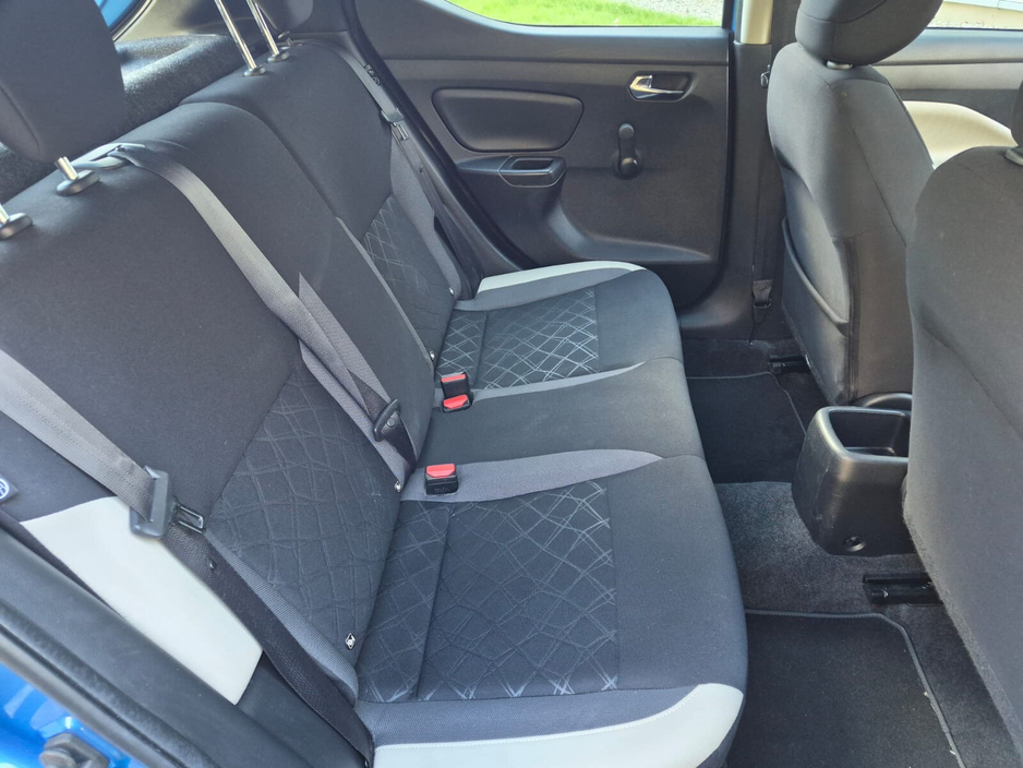 2018 Nissan Micra - image 12