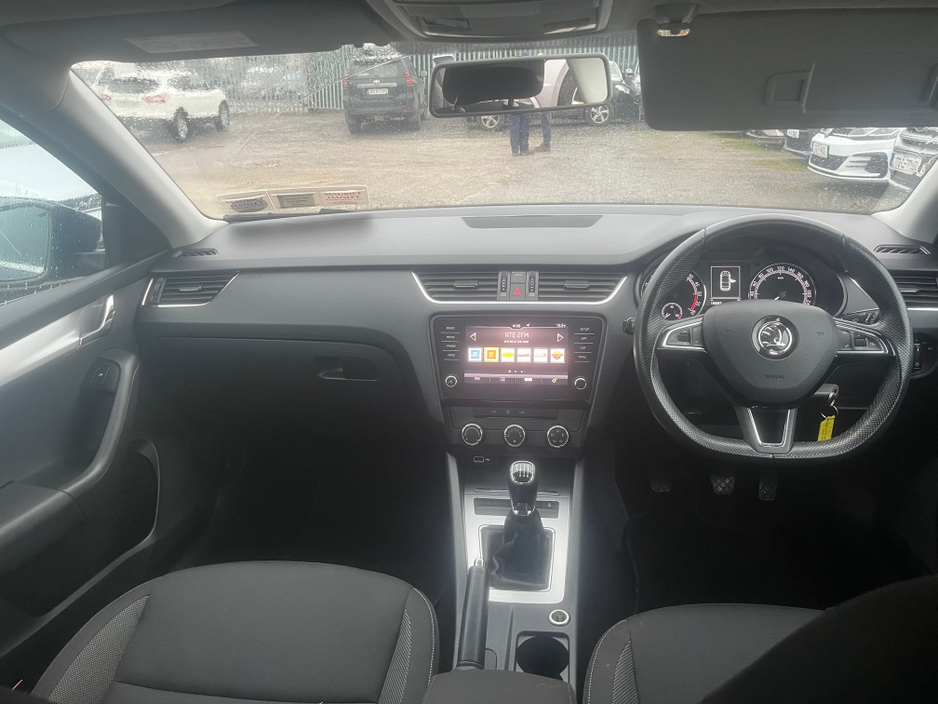 2018 Skoda Octavia - image 6