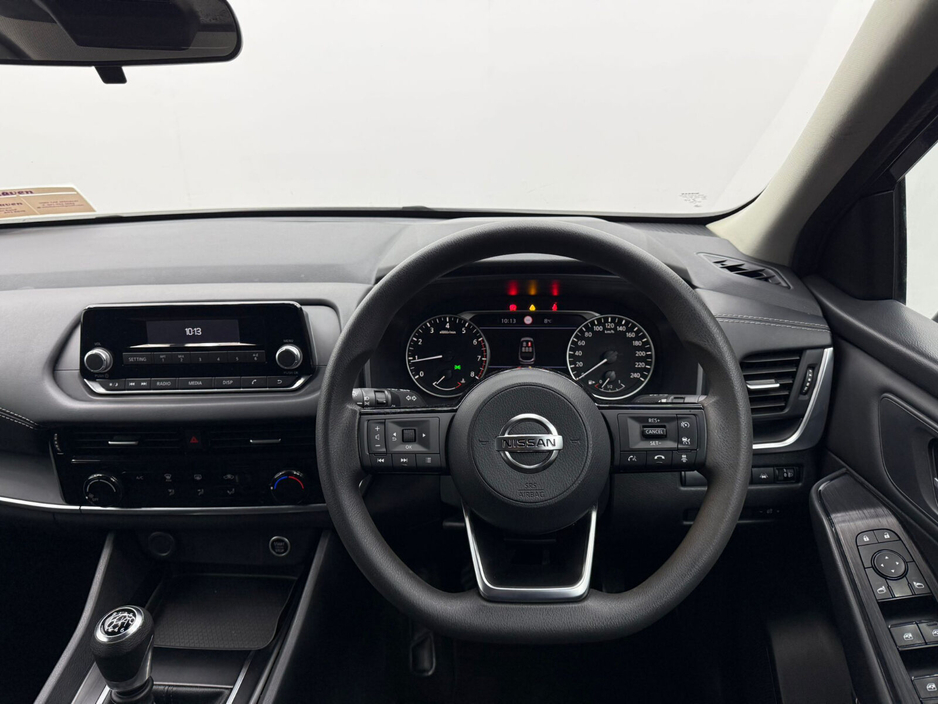 2022 Nissan Qashqai - image 9