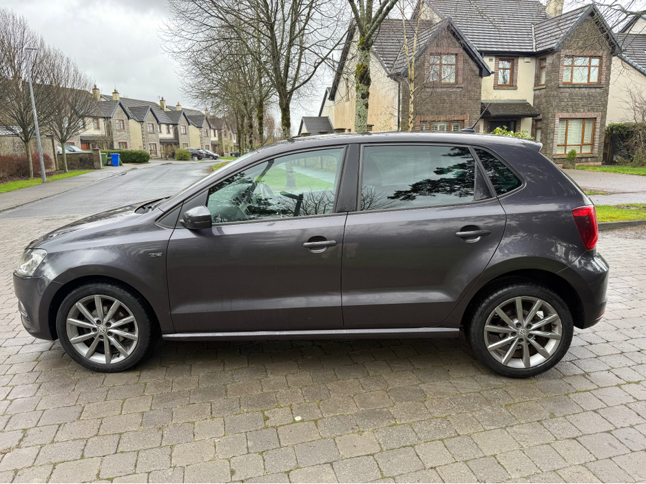 2016 Volkswagen Polo - image 7