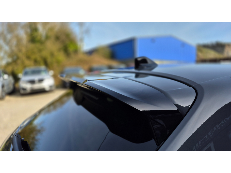 2025 Peugeot 208 - image 9