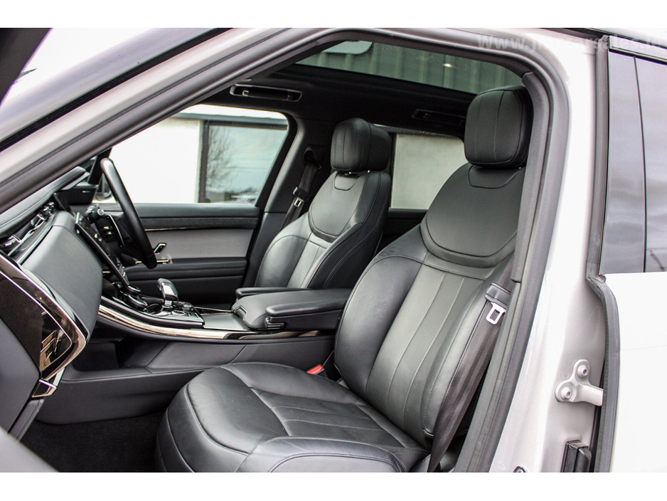 2023 Land Rover Range Rover - image 26