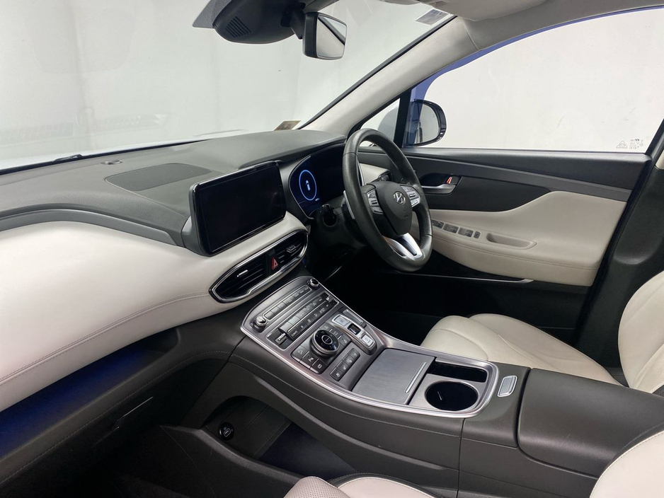 2023 Hyundai Santa Fe 1.6 PHEV 4WD Executive Plus Auto €43,995