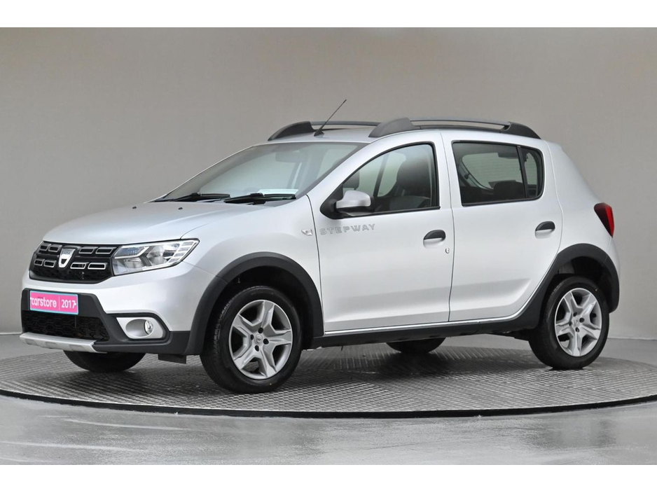 2017 Dacia Sandero Stepway - image 4