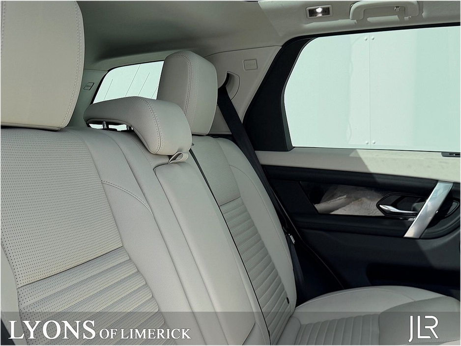 2025 Land Rover Discovery Sport - image 5