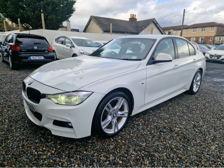 2018 BMW 3 Series - image 3