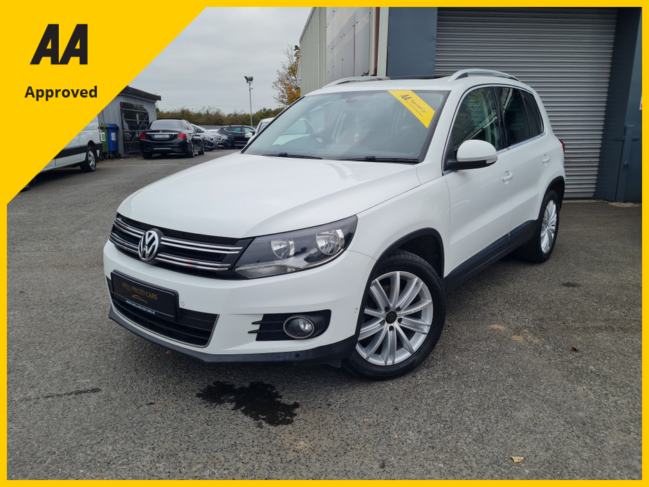 2015 Volkswagen Tiguan - image 8