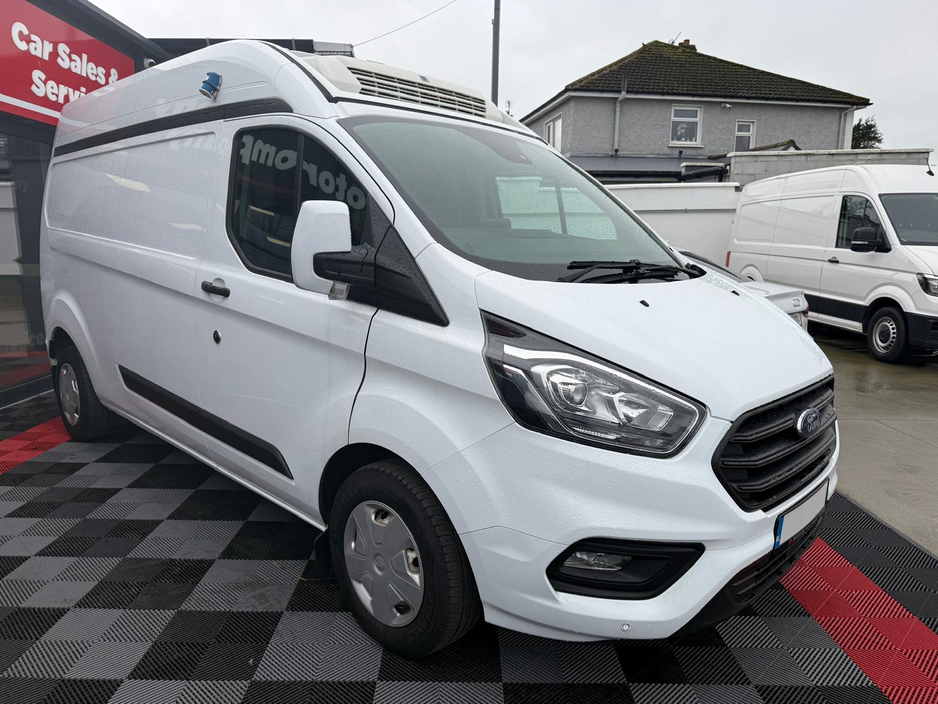 2021 Ford Transit Custom - image 4
