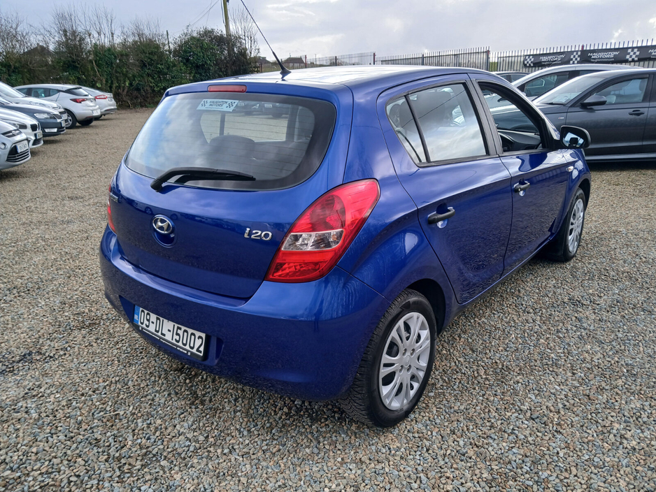 2009 Hyundai i20 - image 4