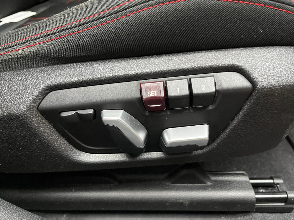 2017 BMW 1 Series €15950! 2017 BMW 118D SPORT 2.0 AUTOMATIC / CRUISE CONTROL / REVERSE CAMERA / ELECTRIC MEMORY & HEATED SEATS AND MORE €15,950