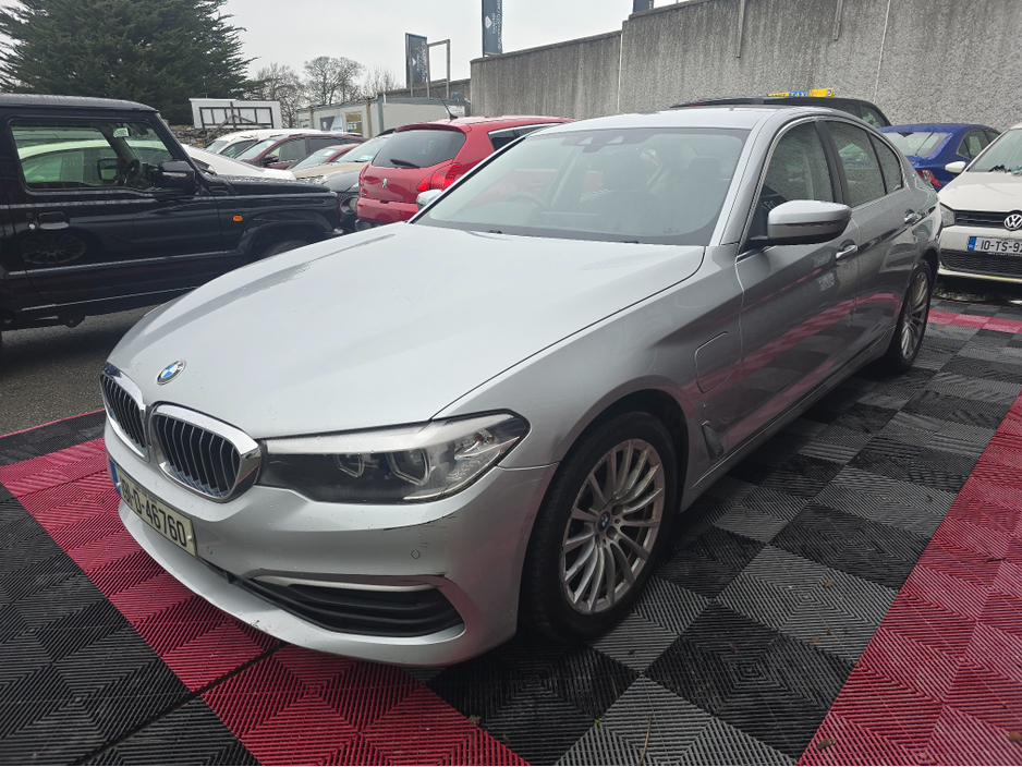 2019 BMW 5 Series - image 5