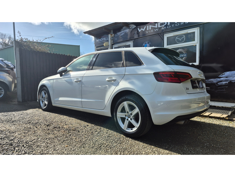 2014 Audi A3 - image 7