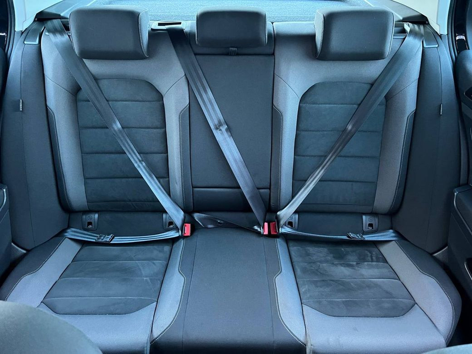 2019 Volkswagen Golf - image 12