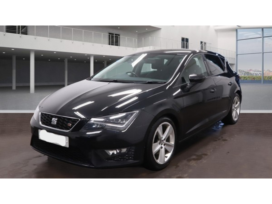 2015 SEAT Leon - image 2