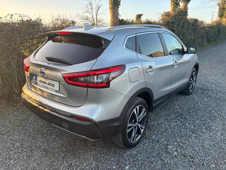 2018 Nissan Qashqai - image 3