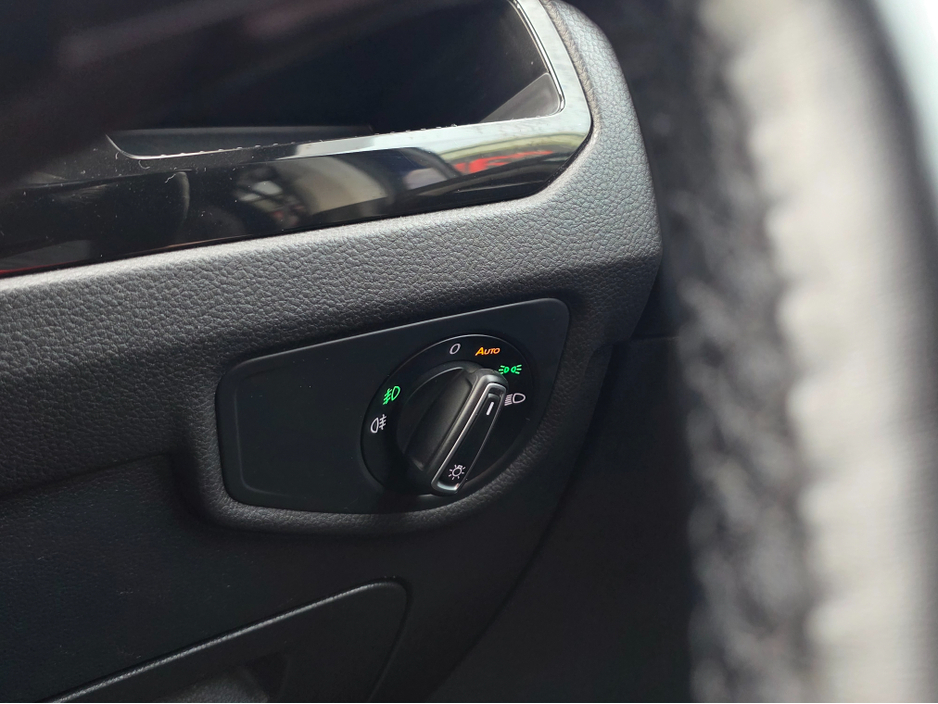 2016 Volkswagen Touran ( 162 REG 1.4 HIGHLINE 7 SEATER CARPLAY ANDROID AUTO LARGE TOUCH SCREEN - SPECIALISING IN IMPORTS OF GERMAN AUTOMATIC HI SPEC €16,950