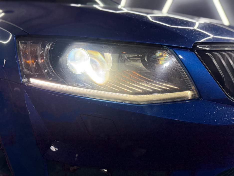 2015 Skoda Octavia - image 3