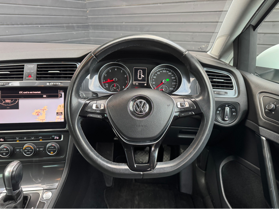 2018 Volkswagen Golf - image 9