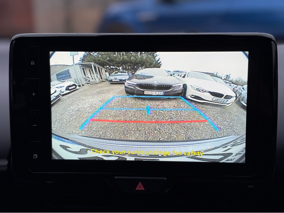 2025 Toyota Yaris Cross 1.5 LUNA AUTO €26,950