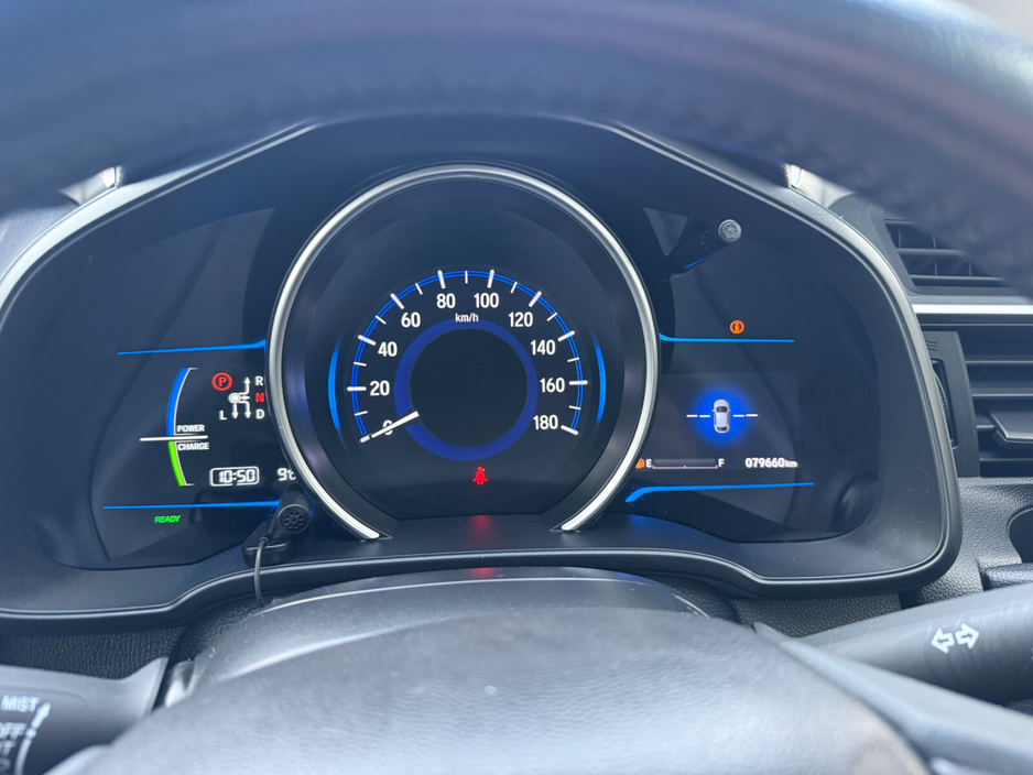 2015 Honda Fit - image 8