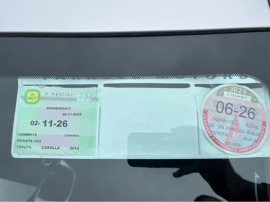 2014 Toyota Corolla - image 16