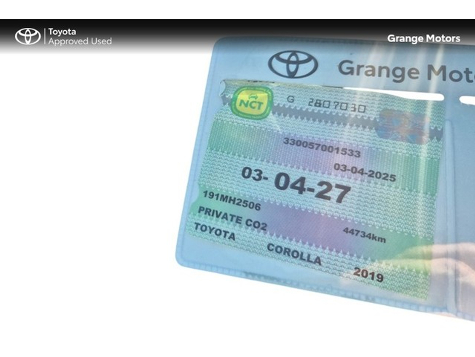 2019 Toyota Corolla - image 14