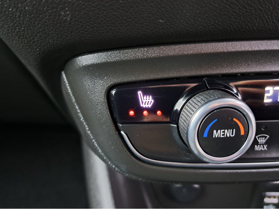 2022 Opel Crossland ULTIMATE 1.2TURBO 110BHP **LEATHER/SUEDE INTERIOR** €19,950