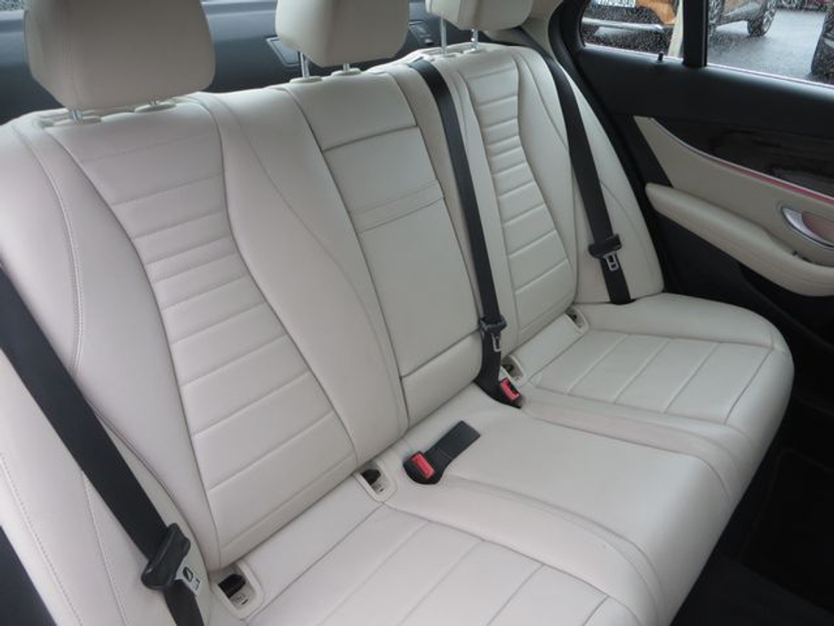 2016 Mercedes-Benz E Class - image 13