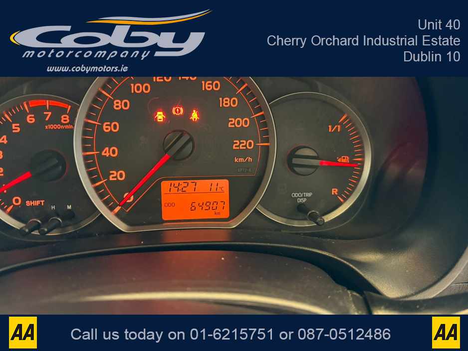 2014 Toyota Yaris - image 27