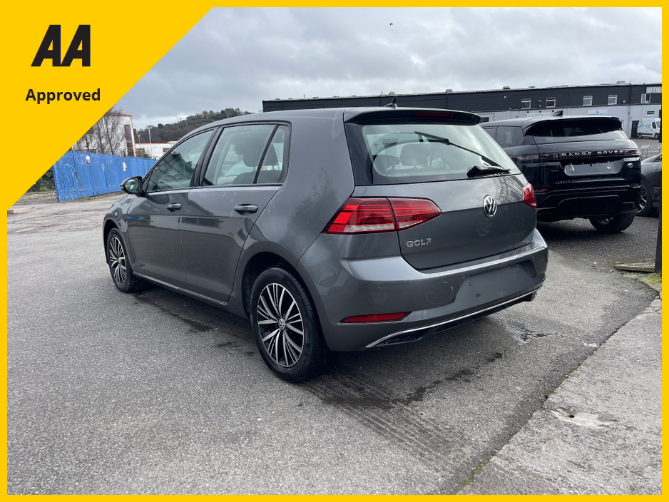 2018 Volkswagen Golf - image 11