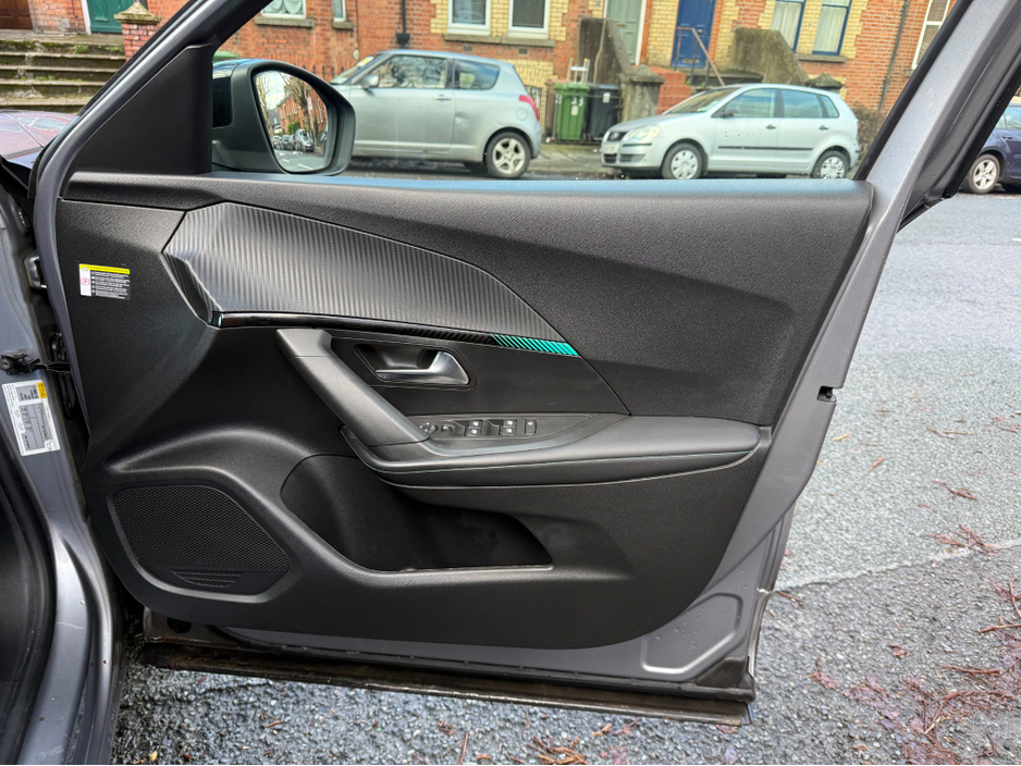 2023 Peugeot 2008 50kwh Electric, High Spec Allure, 3d Cockpit, 360 Cameras, Apple Car Play, Android Auto, A/C, Alloys, Ideal Family Car, Finance Available, Service & Warranty Included, SIMI Dealer, €18,950