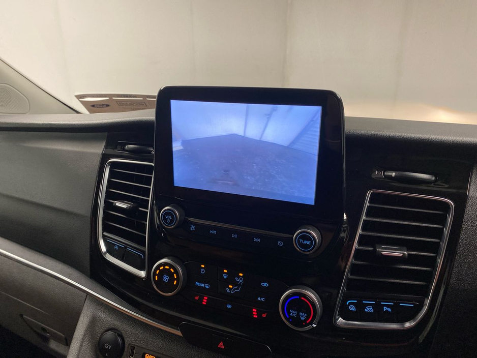 2022 Ford Tourneo Custom - image 16