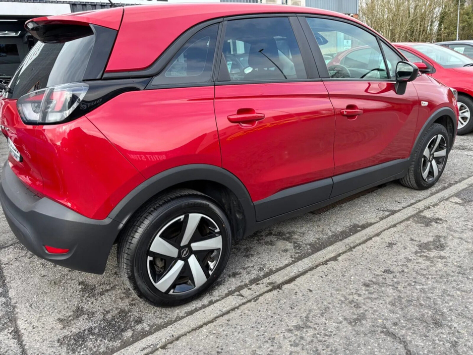 2023 Opel Crossland - image 7