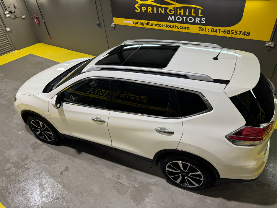 2017 Nissan X-Trail - image 5