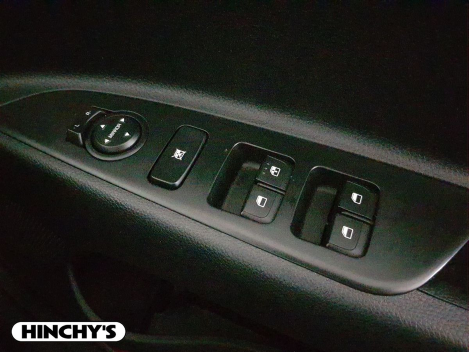 2022 Kia Stonic - image 20