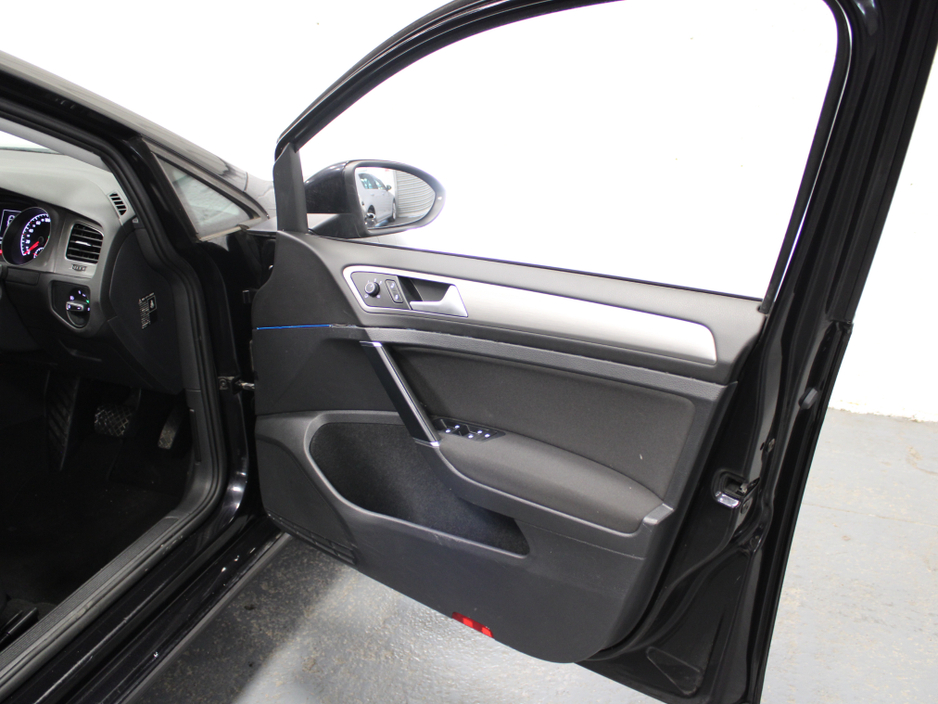 2017 Volkswagen Golf 1.2 TSI COMFORTLINE €15,950