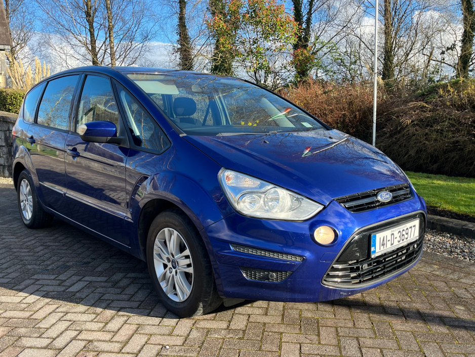 2014 Ford S-Max - image 2