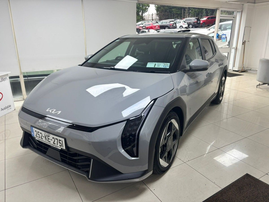 2025 Kia EV4 EV4 5 HB EARTH K3 LR 5DR AUTO €43,995