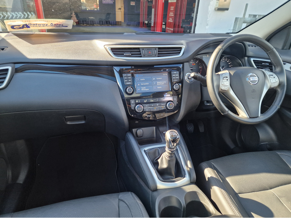 2017 Nissan Qashqai - image 28