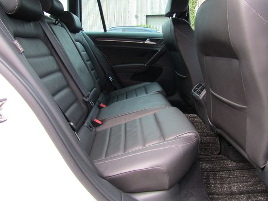 2015 Volkswagen Golf GOLF R ESTATE AWD 5DR Auto €21,950