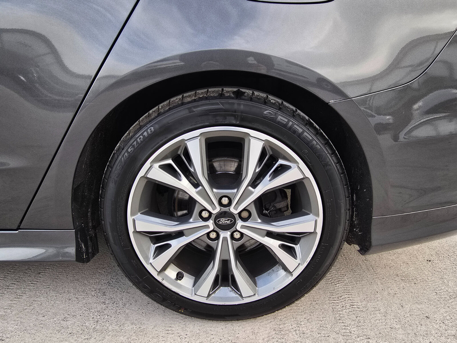 2020 Ford Mondeo - image 12