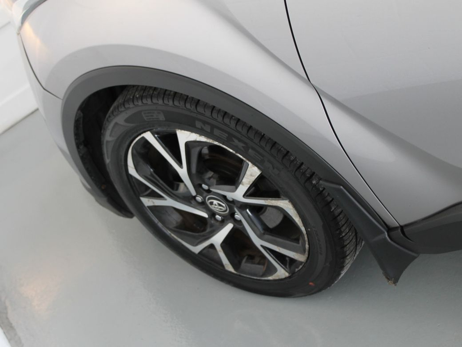2019 Toyota C-HR - image 18