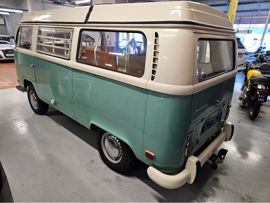 1971 Volkswagen T2 Campervan Westfalia