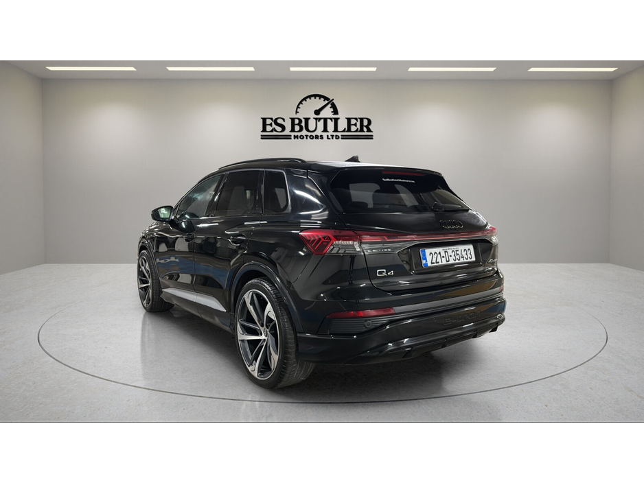 2022 Audi e-tron - image 3