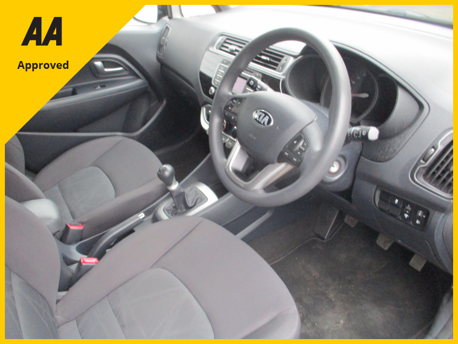 2016 Kia Rio - image 10