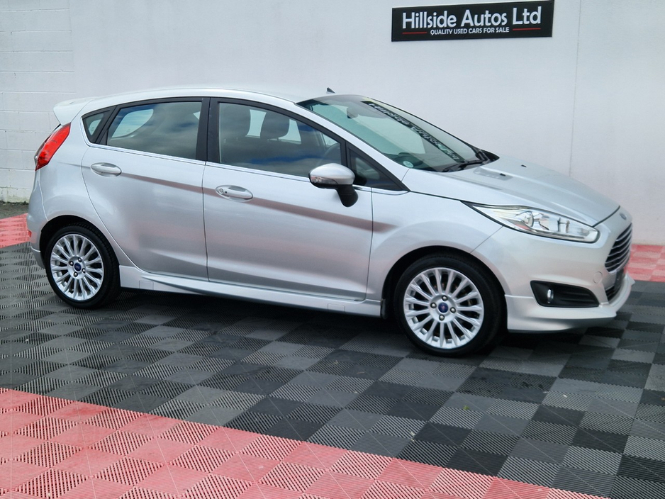 2016 Ford Fiesta - image 15