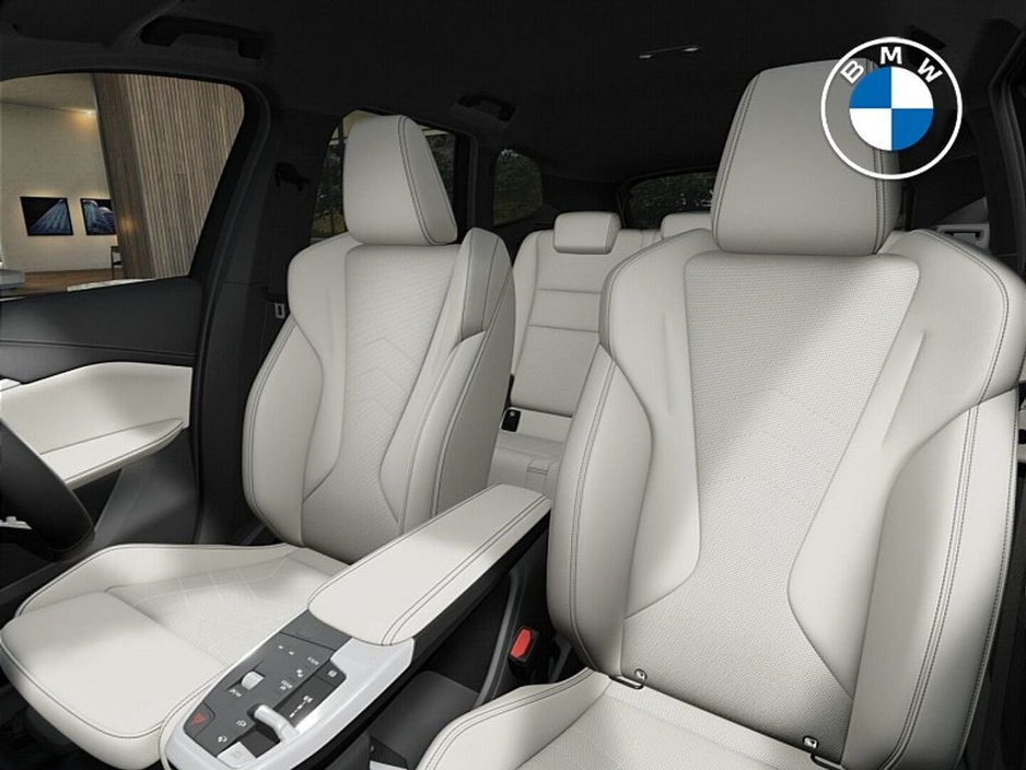 2026 BMW iX1 - image 4