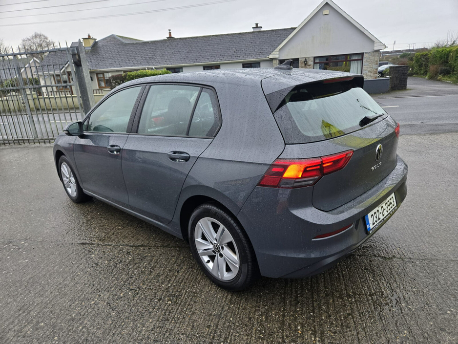 2023 Volkswagen Golf 1.0 TSI 110HP Life €25,950
