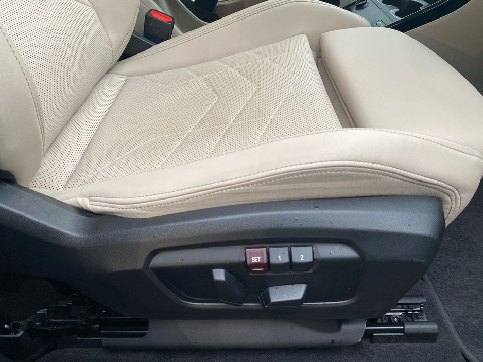 2025 BMW X1 - image 21