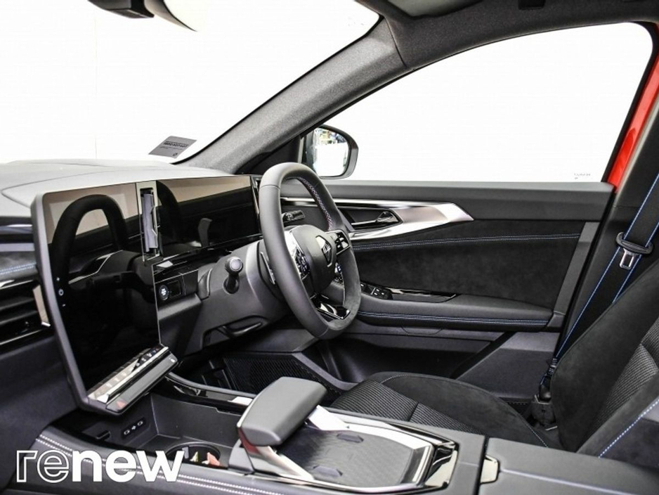 2025 Renault Austral - image 4